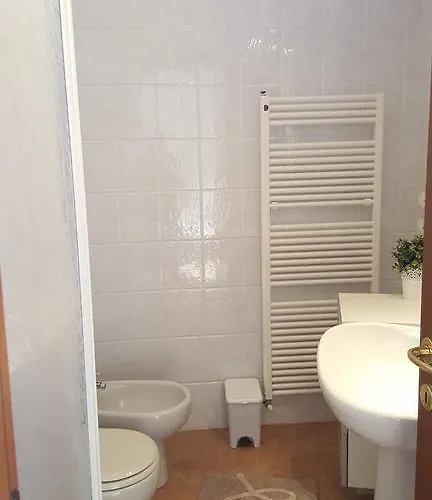 Home Suite Home Apartman