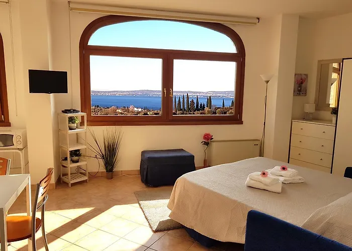 Apartman Home Suite Home Cavaion Veronese