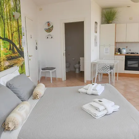 Home Suite Home Cavaion Veronese